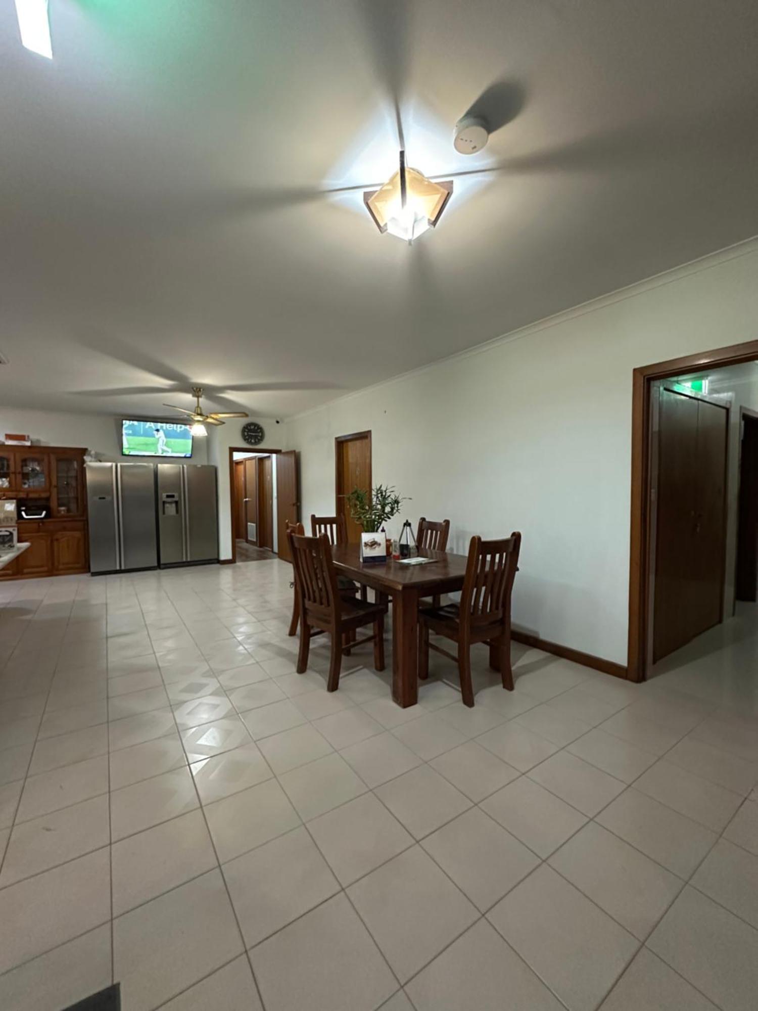 Homestay Guest In Kealba